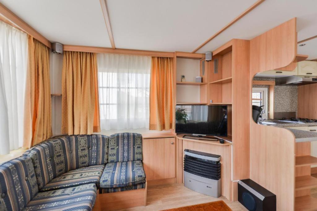 Chalet For 2 At The Beach Зандворт Екстер'єр фото